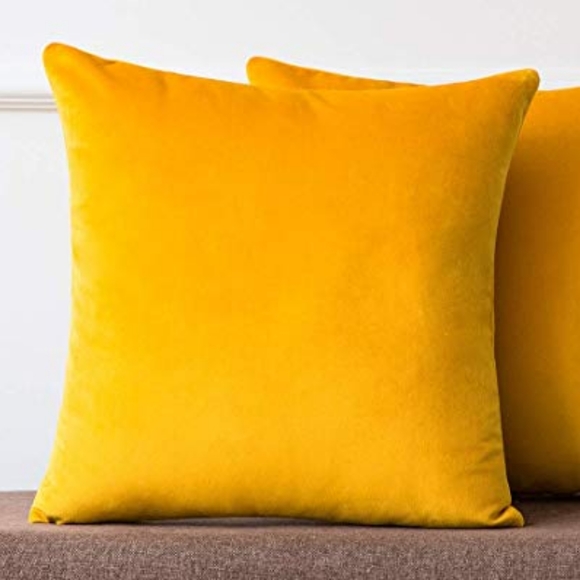 Other - ⭐NEW⭐ - Sunflower Yellow Velvet Pillow - 18X18